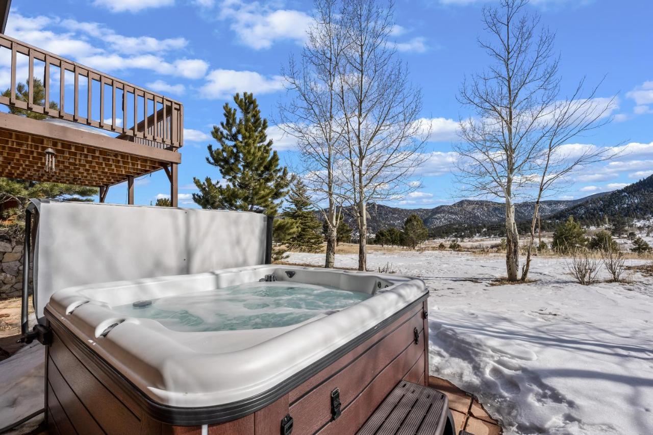 Lily Mountain Lodge - Amazing Mountains Views, Private Hot Tub, Great Location 에스테스 파크 외부 사진